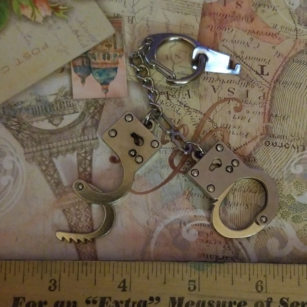 Novelty Thumb Cuffs